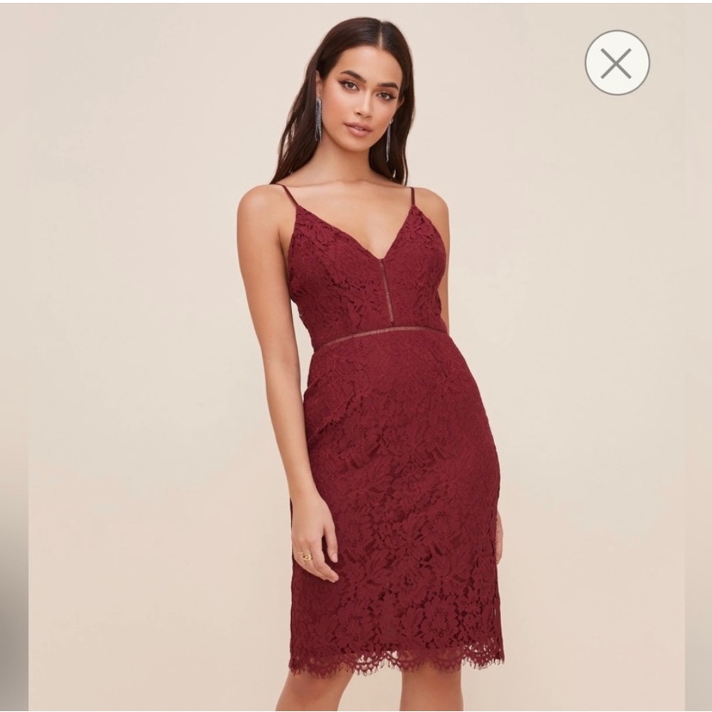 ASTR the Label V-neck lace dress in burgundy size small